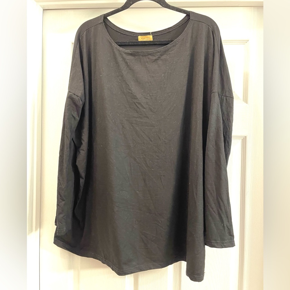 Piko 1988 Black Long Sleeve Top